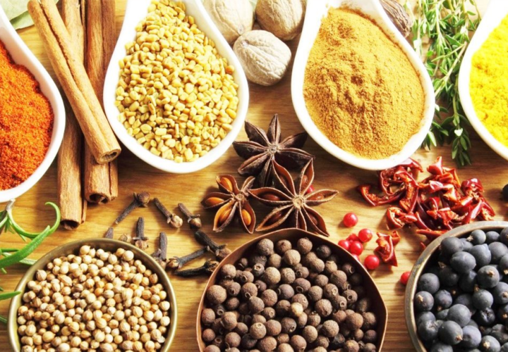 Pakistani meal with fresh herbs, lemon, garlic, and spices – ways to reduce salt intake for heart health – Hamza The Dietitian